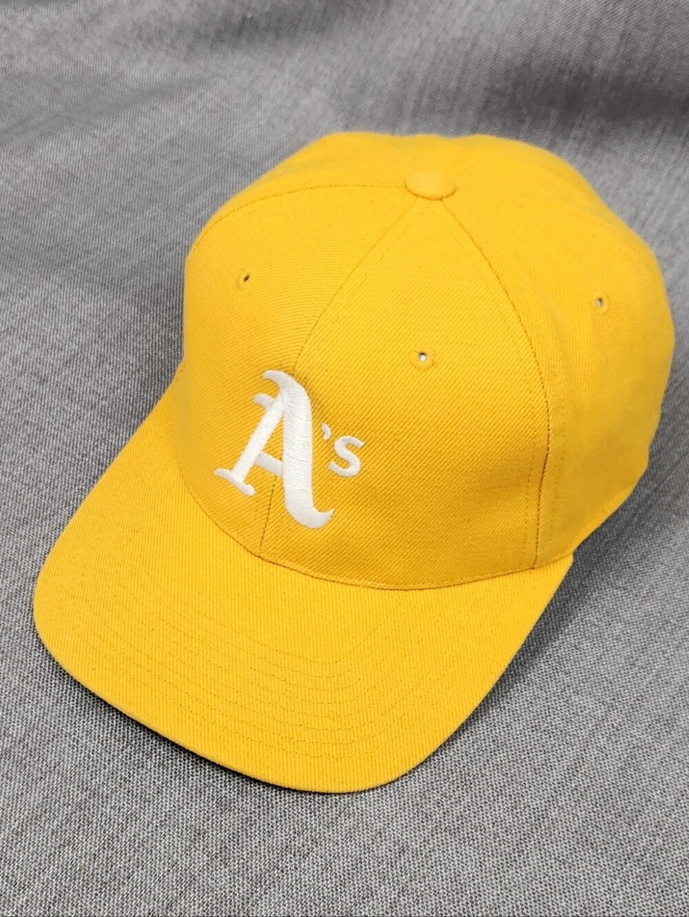 Vintage Sport Specialties Oakland Athletic All Yellow Fitted Hat.  7 1/4